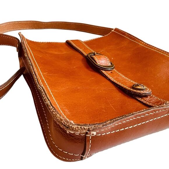 Patricia Nash Heritage Brown Leather Venezia Crossbody Buckle Saddle Bag Pouch - Picture 3 of 9